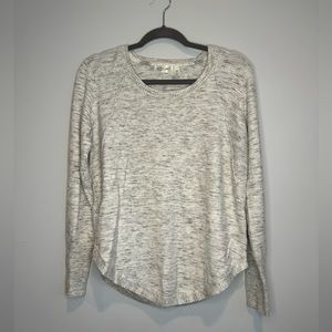 Gray Heathered scoop bottom sweater, size M
